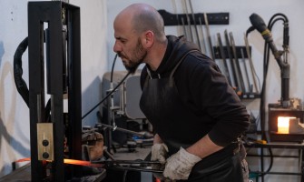 Telmo Roque é finalista do Prémio Nacional do Artesanato 2025 - um reconhecimento que eleva a cutelaria portuguesa