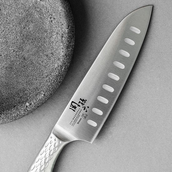 Faca Santoku c/ Alvéolos - KAI Sekimagoroku Shoso